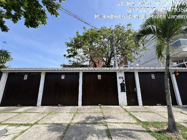 Apartamento em Rio de Janeiro, Recreio Dos Bandeirantes, Rua Alberto Bianchi, N. 175, Apto 103,, RJ. Área: 108m2 Apartamento em Rio de Janeiro, Recreio Dos Bandeirantes, Rua Alberto Bianchi, N. 175, Apto 103,, RJ. Área: 108m2