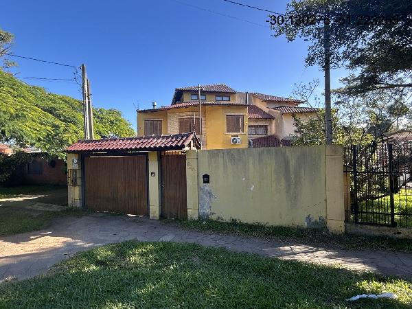 Casa em Porto Alegre, Cavalhada, Avenida Da Cavalhada, N. 6247, Casa 02, RS. Área: 111.75m2