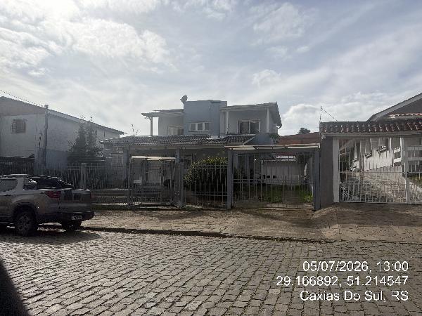 Casa em Caxias do Sul, Cinquentenario, Rua Dos Jacarandas, N. 901, Lt 22 Qd 2446 Setor 06 Zona 44, RS. Área: 352.5m2