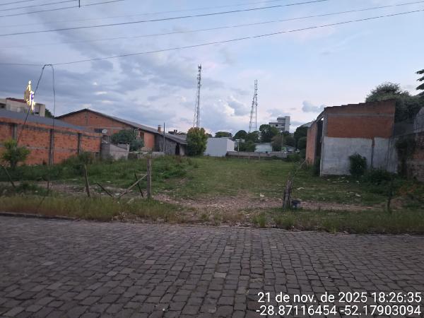 Terreno em Arvorezinha, Centro, Rua Luiz Dorigoni Filho, N. 0, Lt 50, Qd 2-B, RS. Área: 1870.7m2
