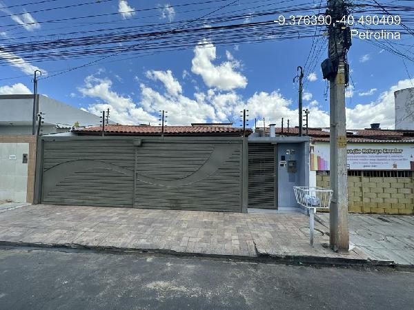 Casa em Petrolina, Areia Branca, Rua Do Vatapa, N. 36, Cs 36, Lt 04, Qd 03, PE. Área: 44.05m2
