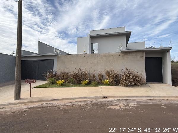 Casa em Jaú, Jardim Diamante, Rua Manoel Domingues Dos Santos, N. 301, Lt 25 Qd 05, SP. Área: 310.14m2
