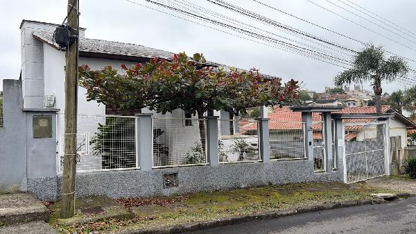 Casa em Criciúma, Ana Maria, Rua Estanislau Machinski, N. 83, Lt 53, SC. Área: 140.35m2