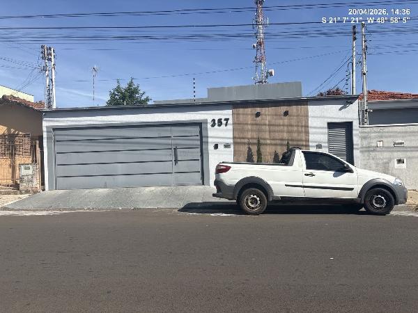 Casa em Catanduva, Higienopolis, Rua Guapore, N. 357, Lt 08 Qd Q, SP. Área: 182.94m2
