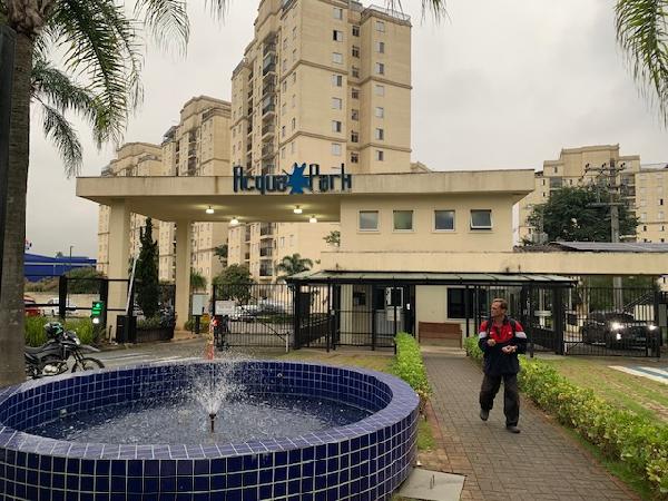 Apartamento em Guarulhos, Jardim Albertina, Avenida Presidente Juscelino Kubitschek, N. 3000, Apto 21-B, 2 Andar  Bl 3  Ed. Maresias, SP. Área: 59.25m2