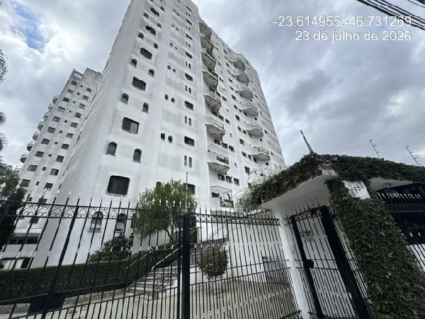 Apartamento em São Paulo, Butanta, Avenida Presidente Giovanni Gronchi, N. 3993, Apto 113, Tipo Duplex 10 E 11 Andar, SP. Área: 240.67m2