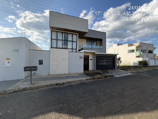 Casa em Caldas Novas, Bandeirante, Rua 3, N. 696, Lt 14c Qd 23, GO. Área: 252.45m2