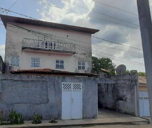 Casa em Santa Luzia do Paruá, Centro, Travessa Getulio Vargas, N. Sn,, MA. Área: 209.75m2