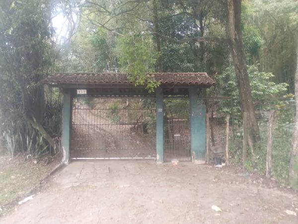 Casa em Rio Bonito, Boqueirao, Avenida Antonio Pereira De Faria, N. 952, Lt 2 Ao 10, Qd Xiii, RJ. Área: 399m2