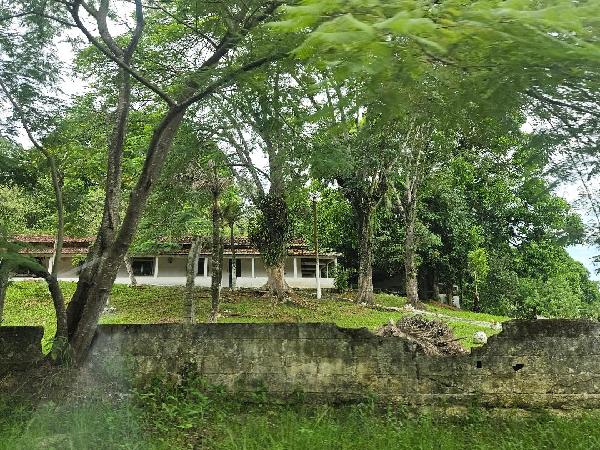 Casa em Magé, Parque Boneville, Rua Panama, N. 301, Lt 22 23 24 25 26 Qd N, RJ. Área: 283.4m2