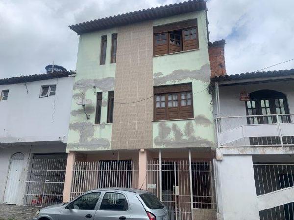 Casa em Feira de Santana, Olhos D'agua, Rua Flor De Liz, N. 21,, BA. Área: 79.5m2