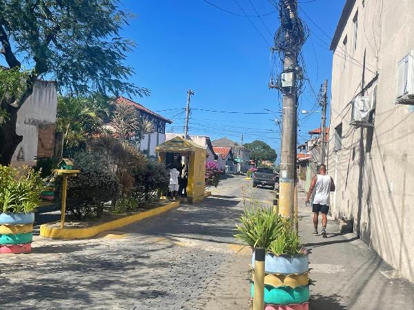 Casa em São Pedro da Aldeia, Campo Redondo, Rua Dos Geranios, N. 65, Qd 13, RJ. Área: 56m2