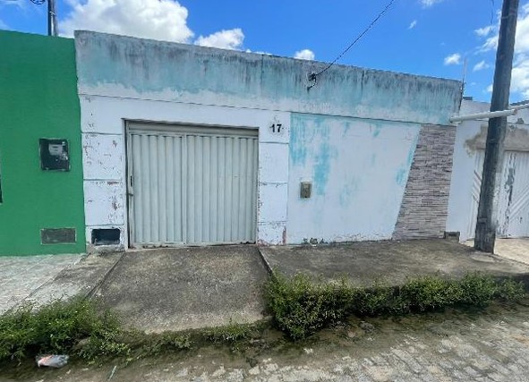 Casa em Poço Verde, Fazendinha, Rua Maria Leonor A Correia, N. 17, Lt 81, SE. Área: 70m2