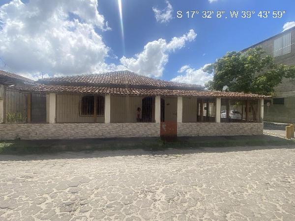 Casa em Teixeira de Freitas, Recanto Do Lago, Rua Gil Campista, N. 242, Lt 01, Qd A, BA. Área: 262.37m2