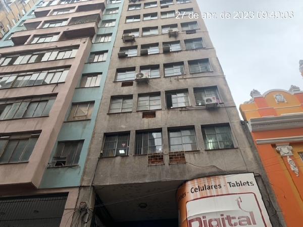 Sala em Porto Alegre, Centro Historico, Rua Vigario Jose Inacio, N. 371, Terreno 201, RS. Área: 106.05m2