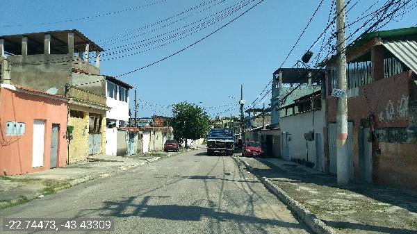 Casa em Nova Iguaçu, Vila Iracema, Rua Jucara, N. 51, Cs 01, RJ. Área: 29.88m2