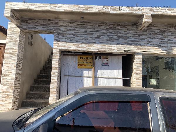 Casa em Jequitaí, Centro, Rua Cel Vicente Nunes Azevedo, N. 45, ., MG. Área: 210.85m2