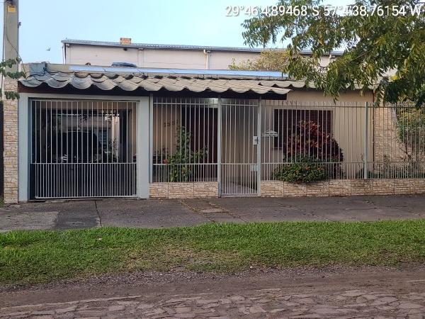 Casa em Uruguaiana, Sao Joao, Rua Quatorze De Julho, N. 3556, Lt 03 Qd 245, RS. Área: 35.56m2