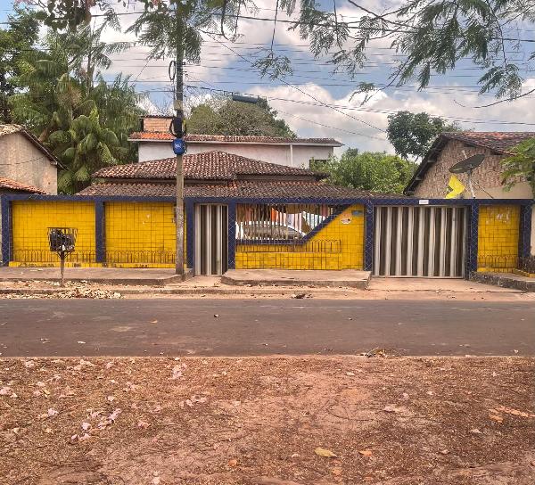 Casa em Mirinzal, Centro, Avenida Pedro Almeida Junior, N. 577,, MA. Área: 236.44m2
