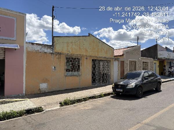 Casa em Nova Soure, Centro, Avenida Teixeira De Freitas, N. 156,, BA. Área: 96m2