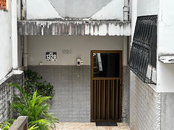 Apartamento em Salvador, Pernambues, Rua Saturno, N. 132, Apto 301, Nr Porta 132g, BA. Área: 49.62m2