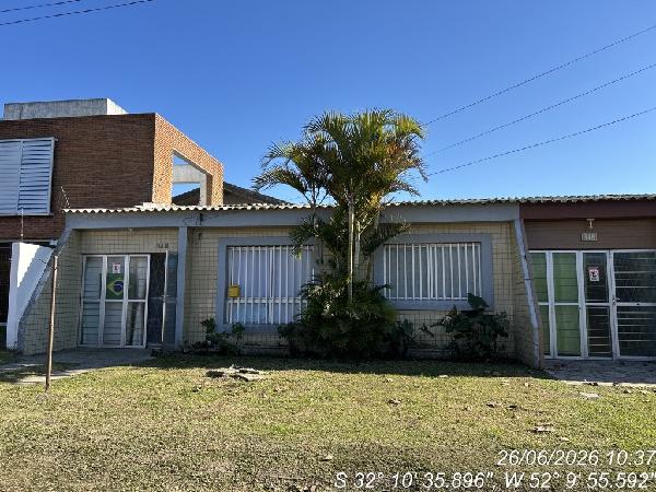Casa em Rio Grande, Cassino, Rua Itaqui, N. 348,, RS. Área: 72.85m2