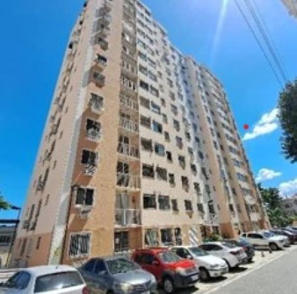 Apartamento em Rio de Janeiro, Rocha Miranda, Estrada Do Barro Vermelho, N. 484, Apto 607, Bl 04, RJ. Área: 47m2