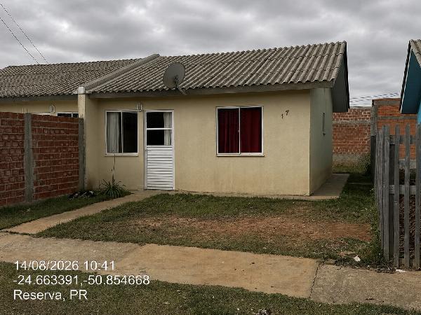 Casa em Reserva, Vila Martins, Rua Projetada D, N. Sn, Lt 13 Qd 04 Lot Res Santos Dumont, PR. Área: 42.06m2