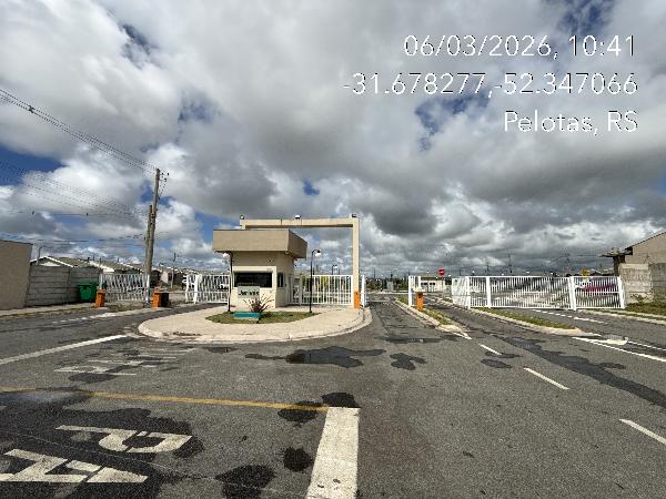 Casa em Pelotas, Tres Vendas, Avenida Um Loteamento Cidade Alta, N. 355, Cs 129 Qd F, RS. Área: 43.08m2