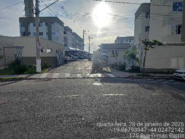 Apartamento em Contagem, Estrela Dalva, Rua Dimas Perrin, N. 175, Apto 203, Lt 01, Qd 02, Bl 14, Vaga 288, MG. Área: 42.41m2