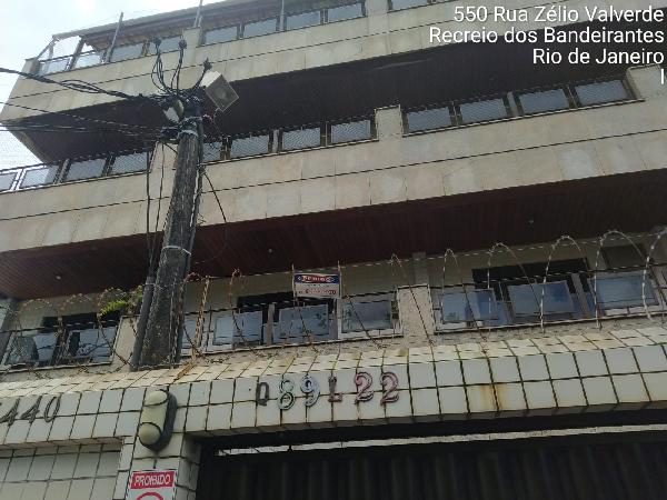 Apartamento em Rio de Janeiro, Guaratiba, Av Gw Plt 52 22 143, N. 100, Apto 514, Bl 4, RJ. Área: 47m2
