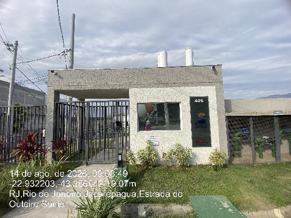 Apartamento em Rio de Janeiro, Taquara, Estrada Do Outeiro Santo, N. 405, Apto 102, Bl 08, RJ. Área: 40m2