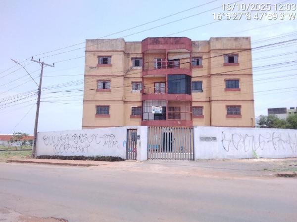 Apartamento em Valparaíso de Goiás, Valparaiso I - Etapa B, Quadra 48, N. Sn, Apto 202, Lt B2, GO. Área: 55.45m2