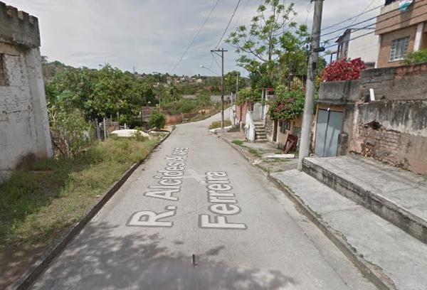 Casa em São Gonçalo, Sacramento, Rua Alcides Alves Ferreira, N. 86, Cs 01, RJ. Área: 50m2