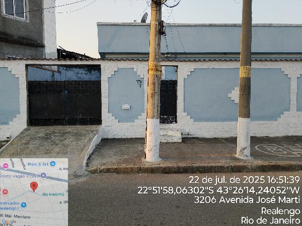 Casa em Rio de Janeiro, Realengo, Avenida Jose Marti, N. 176, Qd F, Lt 34, RJ. Área: 115m2