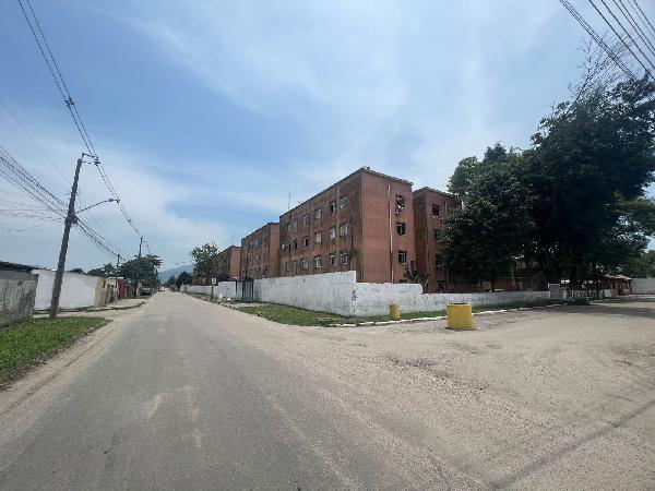 Apartamento em Paranaguá, Parque Sao Joao, Rua Alceu Sebastiao Pereira Da Silva, N. 155, Apto 202, Bl 04, PR. Área: 51.12m2