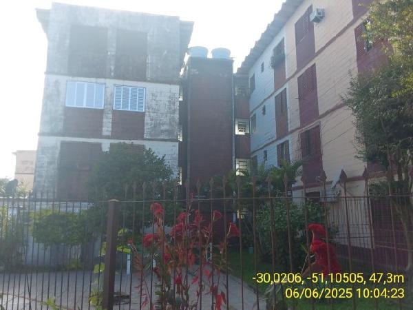 Apartamento em Porto Alegre, Rubem Berta, Rua Cinco, N. 170, Apto 301, Bloco C Lt4 Qd8, RS. Área: 43.2m2