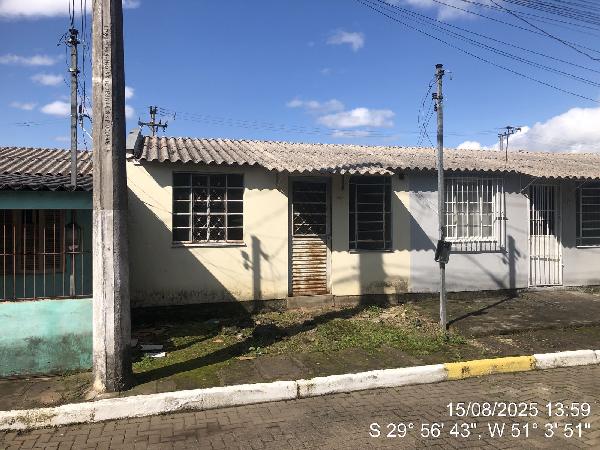 Casa em Gravataí, Loteamento Vila Rica, Rua Morro Azul, N. 1540, 27, Bestrada SÃO JoÃO, 1540 - Acesso C, RS. Área: 63.75m2