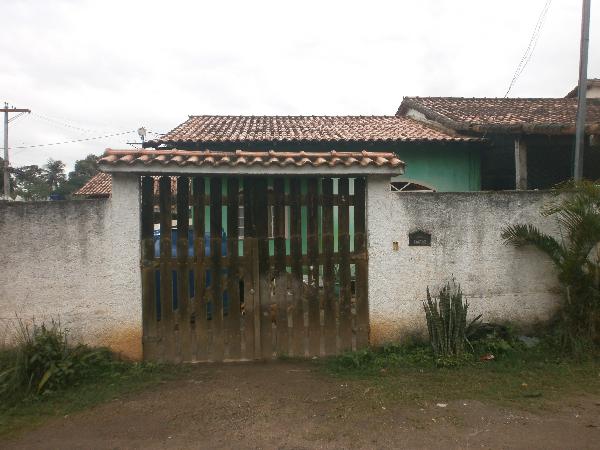 Casa em São Gonçalo, Barracao, Estrada Hipolito Porto, N. 10, Apto ., Lt 1-A, RJ. Área: 52.55m2