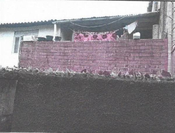 Casa em Nova Friburgo, Centro, Rua Luiza Carvalho Antiga Rua Play Ground, N. 02, Cs 02 Lt 02 Bl X, RJ. Área: 98.88m2