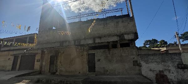 Casa em São Gonçalo, Engenho Pequeno, Rua Caminho Da Tenda, N. 232, Lote 09, Quadra A, RJ. Área: 200m2