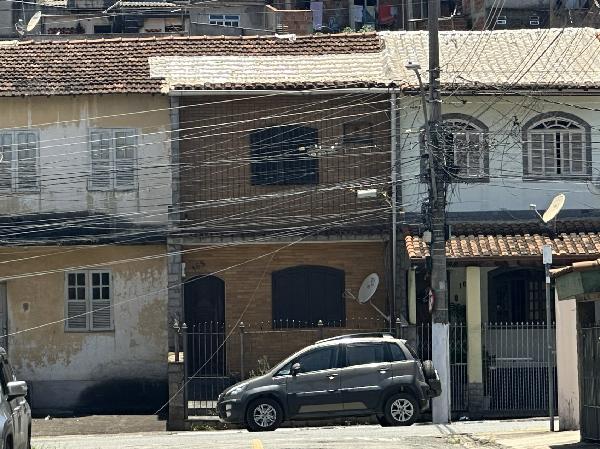 Casa em Volta Redonda, Conforto, Rua Duzentos E Vinte E Tres, N. 165, Cs165, RJ. Área: 137.34m2
