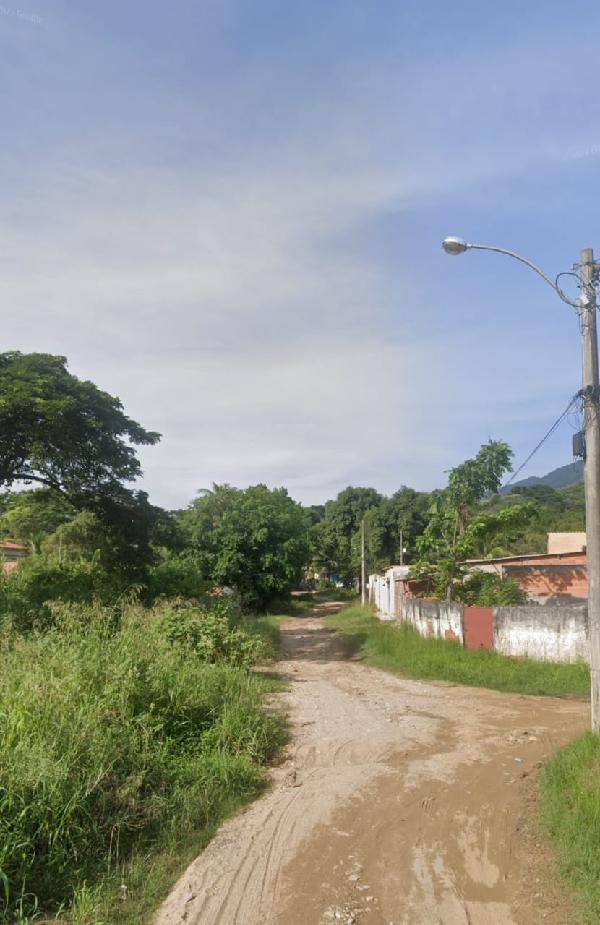 Casa em Nova Iguaçu, Cabucu, Rua Sao Judas Tadeu, N. 40, Cs 3 Lt 39 Qd G, RJ. Área: 45.75m2