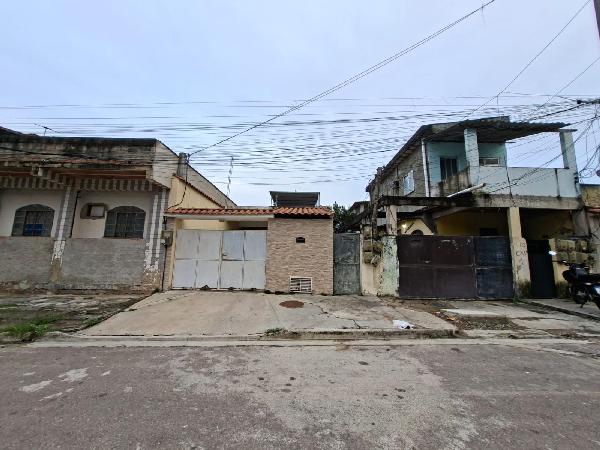 Casa em São Gonçalo, Trindade, Rua Maceio, N. 40, Cs 02 Ap 201, RJ. Área: 116.26m2