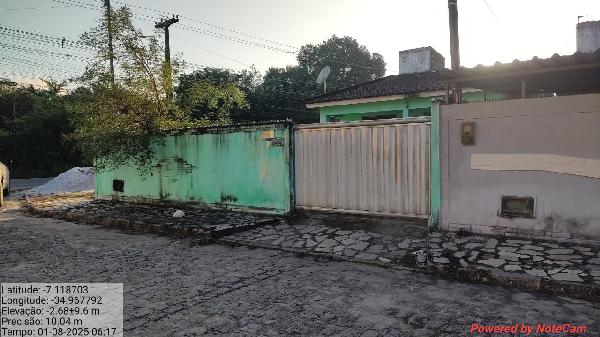 Casa em Santa Rita, Centro, Rua Juarez Tavora, N. 661, Lt 01, PB. Área: 71.5m2