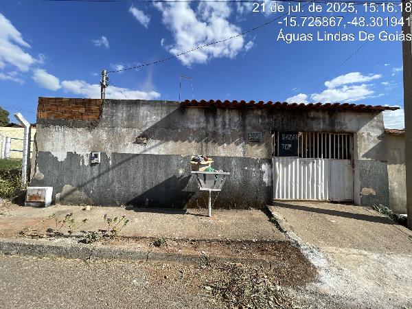 Casa em Águas Lindas de Goiás, Jardim Da Barragem Vi, Quadra 54, N. 17, Lt 17a 02 Qd 54, GO. Área: 73.8m2