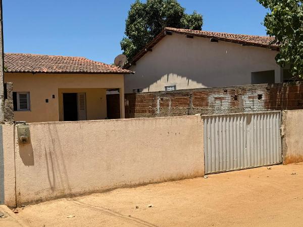 Casa em Catolé do Rocha, Lt Sao Paulo Iii, Rua Francisco Dantas De Freitas, N. 808, Qd 06, PB. Área: 70m2