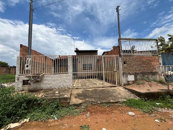Casa em Luziânia, Parque Estrela Dalva X, Rua 262, N. S/N, Cs 01 Lt 07 Qd 520, GO. Área: 55.38m2