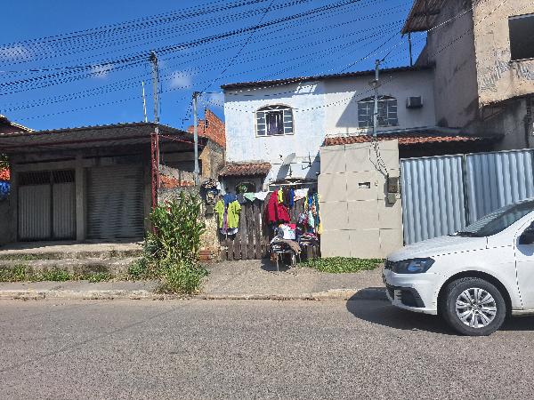 Casa em São Gonçalo, Barracao, Estrada Do Barracao, N. 290, 1f1, RJ. Área: 61.6m2
