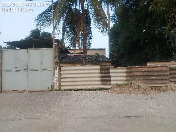 Casa em Belford Roxo, Sitio Retiro Feliz, Rua Placido Ferreira, N. 75, Lt 15 Qd 3a, RJ. Área: 206m2
